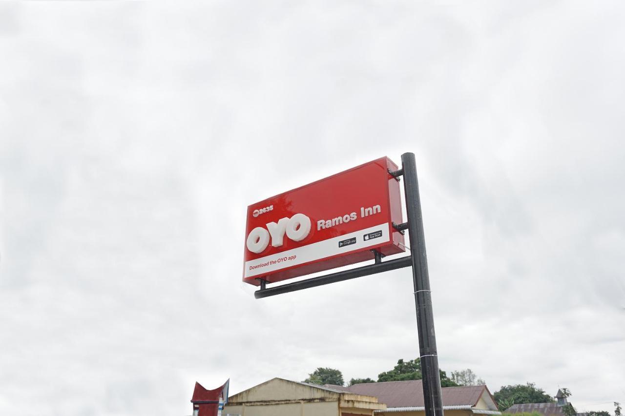 Oyo 2635 Ramos Inn Sinapuran Bagian luar foto
