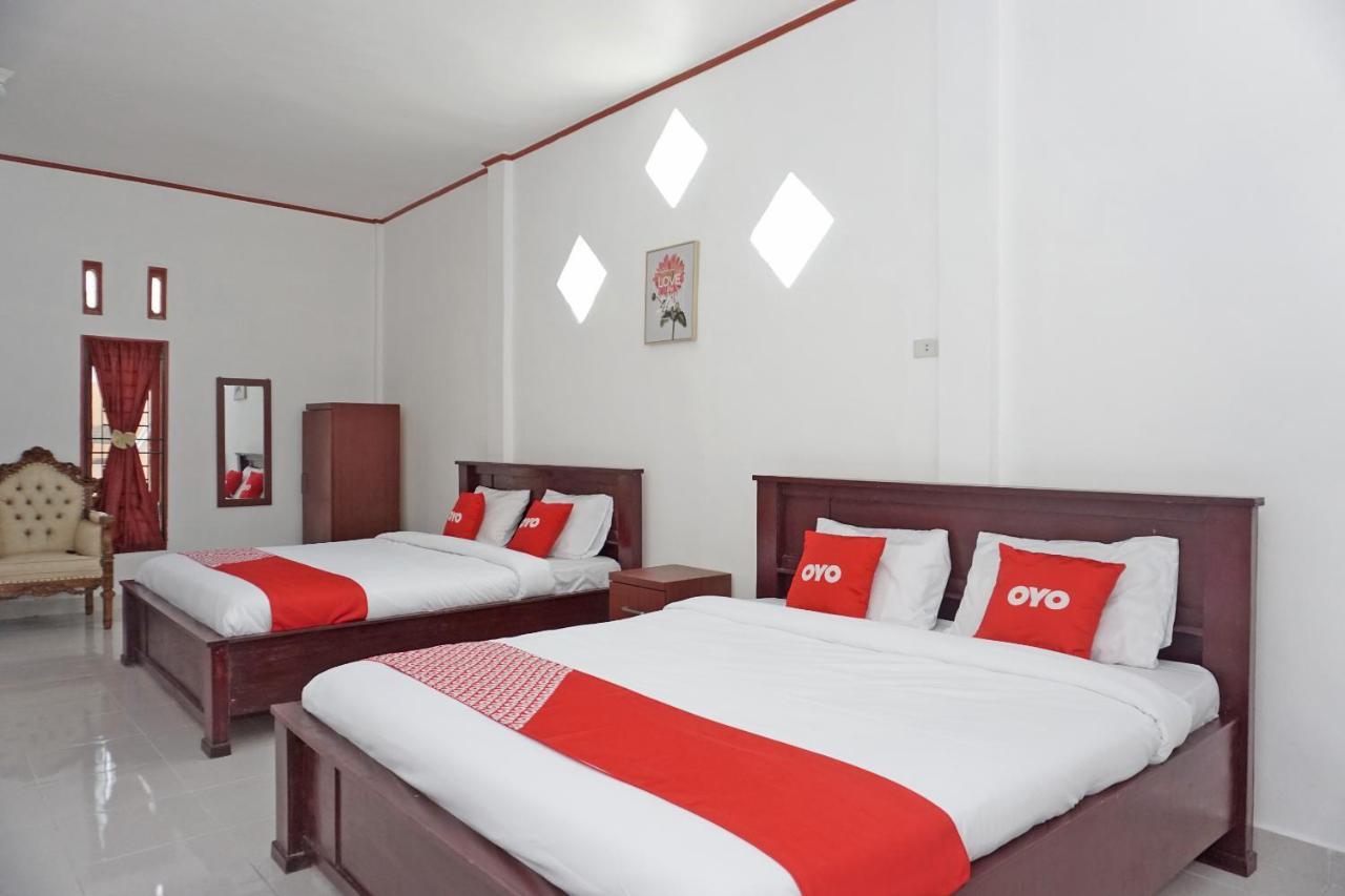 Oyo 2635 Ramos Inn Sinapuran Bagian luar foto