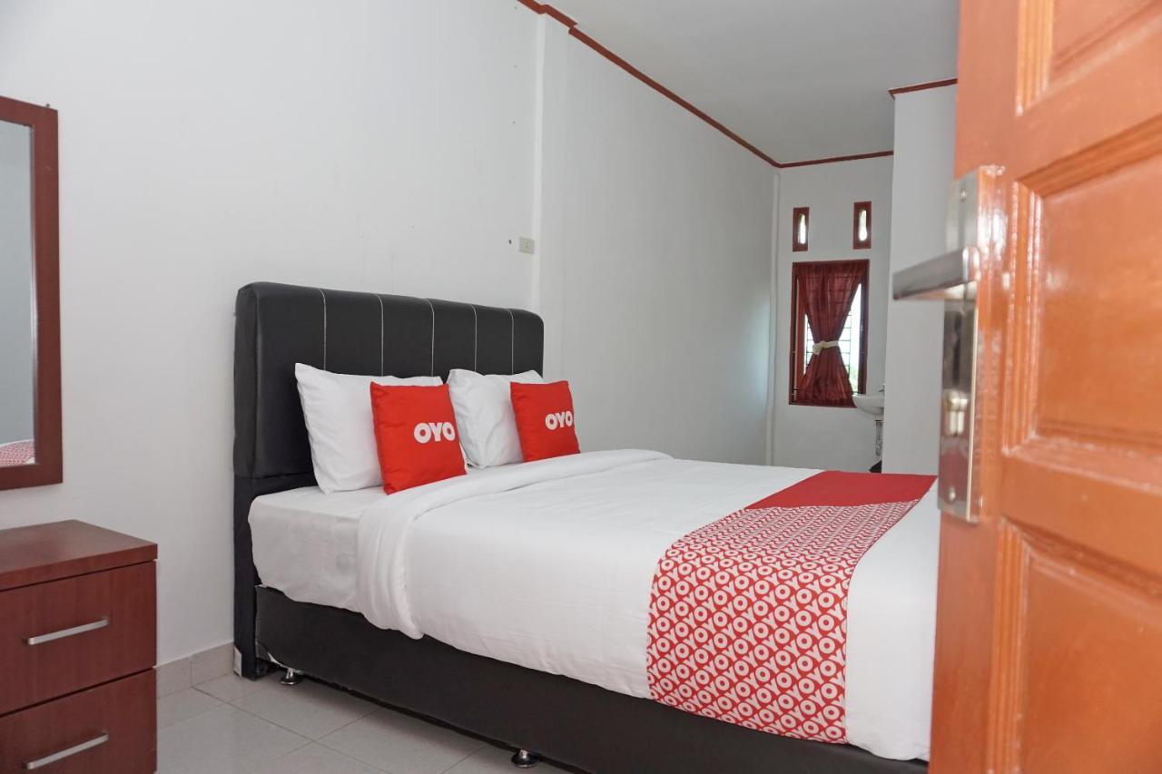 Oyo 2635 Ramos Inn Sinapuran Bagian luar foto