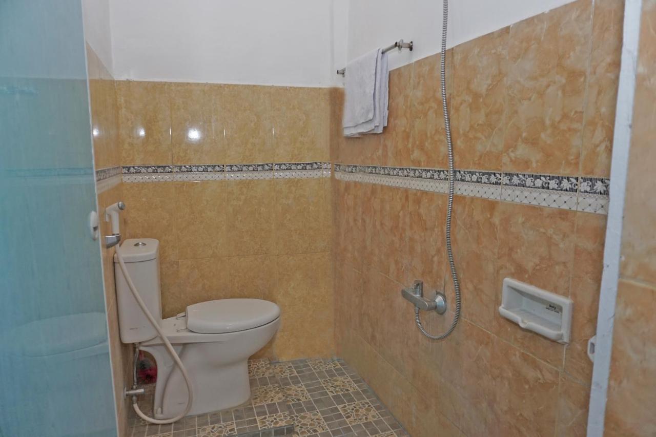 Oyo 2635 Ramos Inn Sinapuran Bagian luar foto